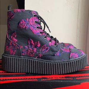 TUK FOOTWEAR Casbah Boot in Pink & BLK Floral W7